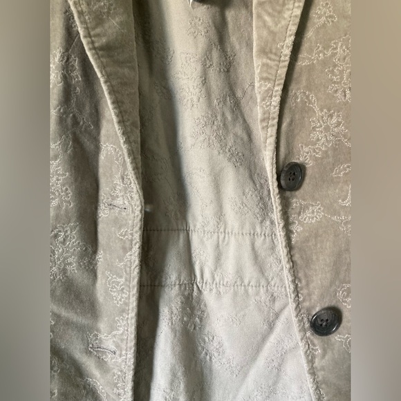 Eddie Bauer velvet jacket - Picture 3 of 6